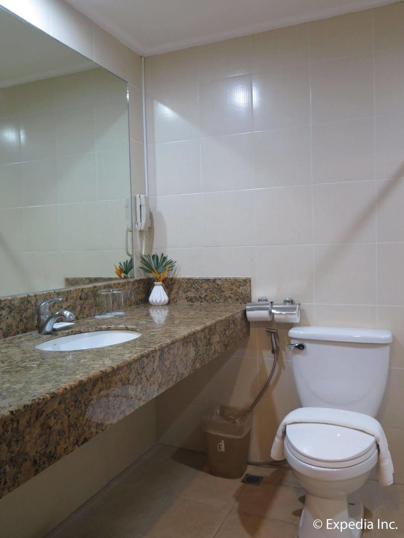 Davao City Hotel Tropika מראה חיצוני תמונה